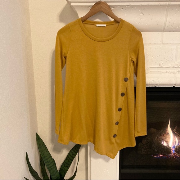 Reborn J Tops - Women’s Reborn J Mustard Yellow Tunic Sweater Size Small